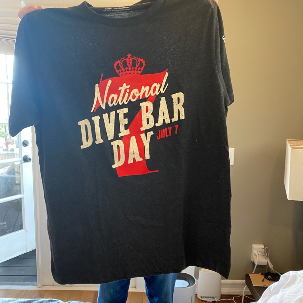 Men’s T-shirt